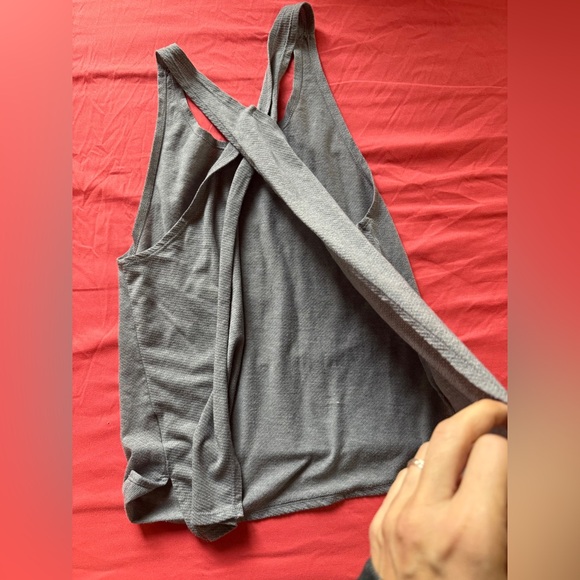 Nike Women's Open Back Tank Top - Picture 3 of 6